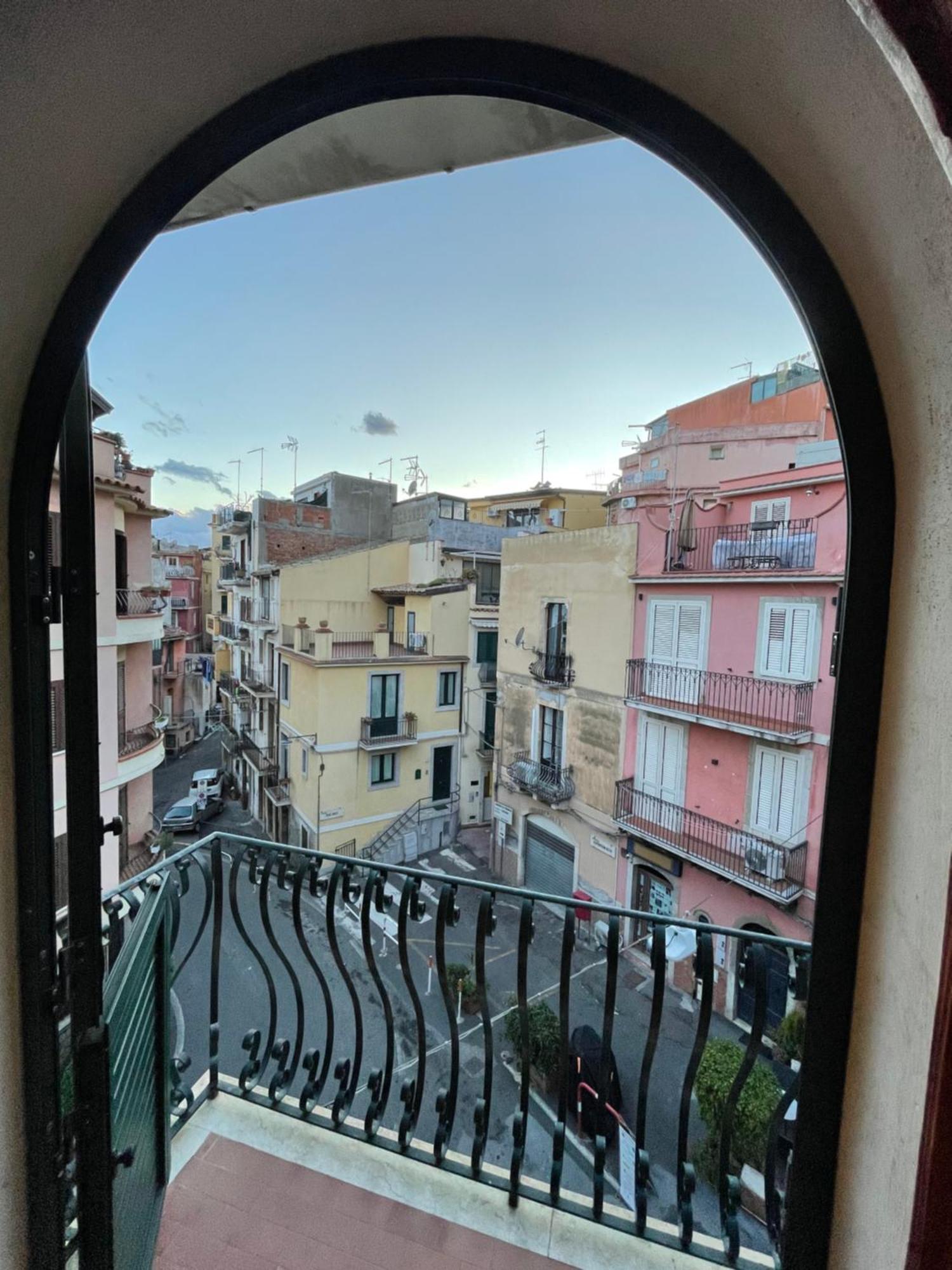 Taormina'S Sun Apartment Экстерьер фото
